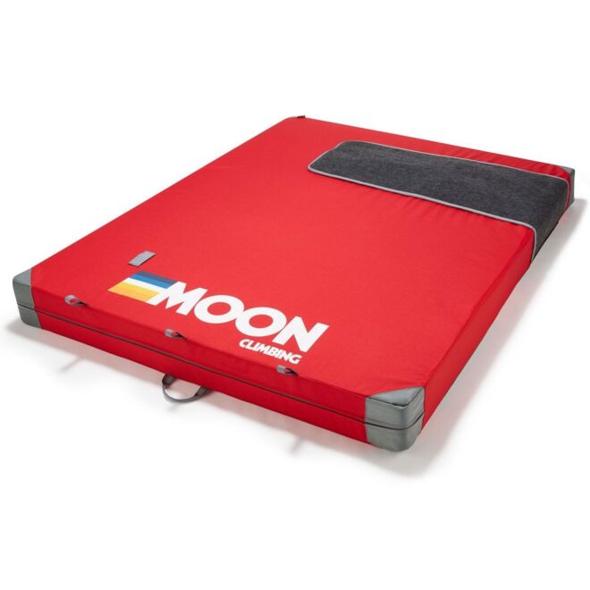 Moon Saturn crash pad boulder escalade