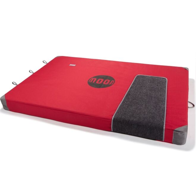 Moon Saturn crash pad boulder escalade